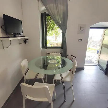 Dei Limoni Apartment